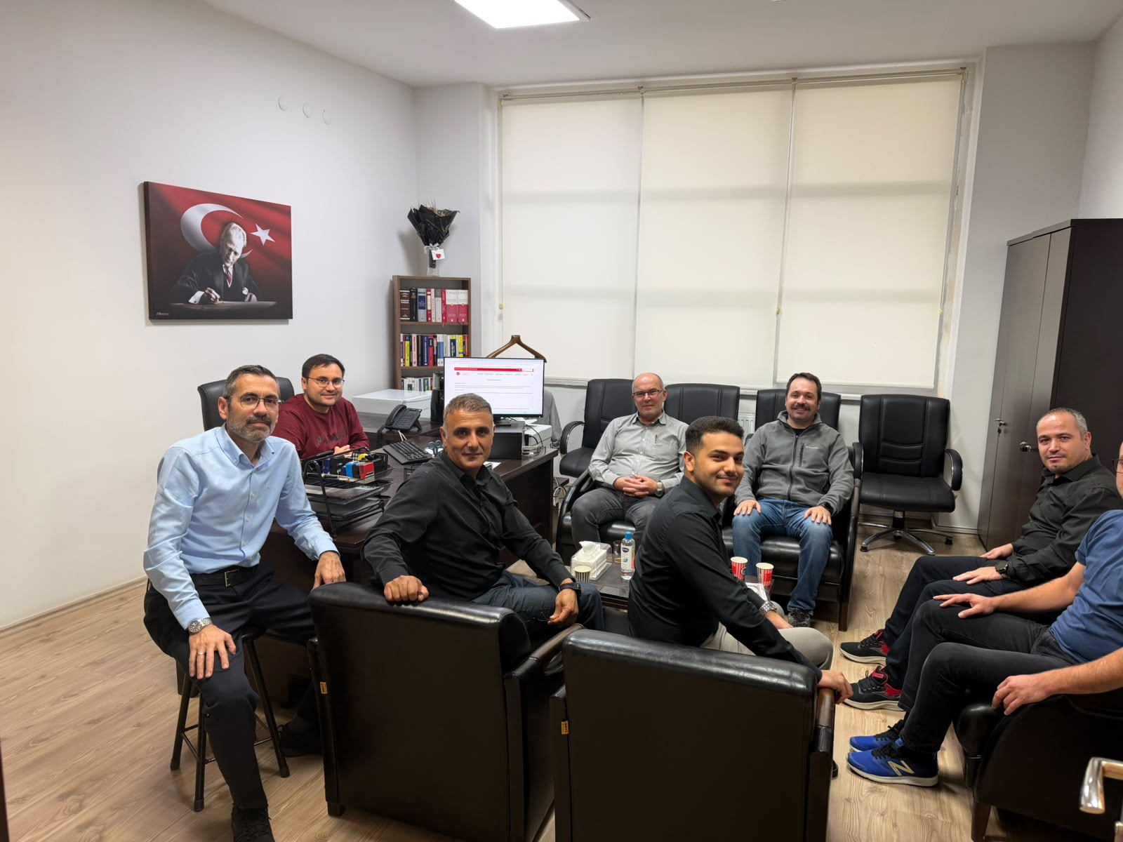 Hukuk Müşavirliği ile Bilgi İşlem Daire Başkanlığı Arasında İç Paydaş Toplantısı Gerçekleştirildi